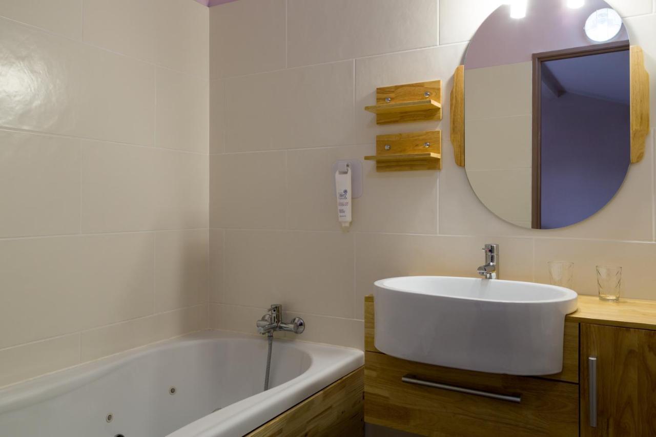 Urban Style, Hotel Le Cheval Noir, Saint-Etienne Экстерьер фото