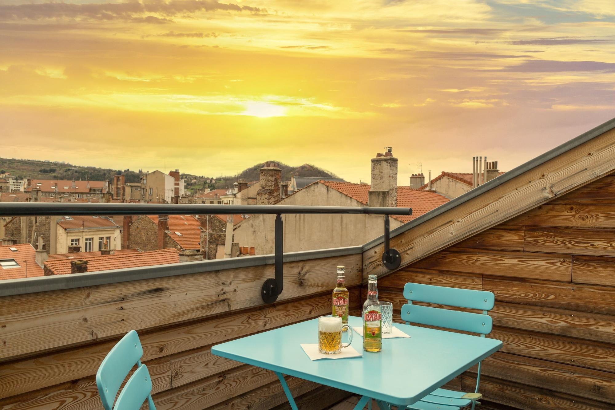 Urban Style, Hotel Le Cheval Noir, Saint-Etienne Экстерьер фото