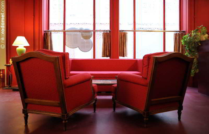 Urban Style, Hotel Le Cheval Noir, Saint-Etienne Экстерьер фото